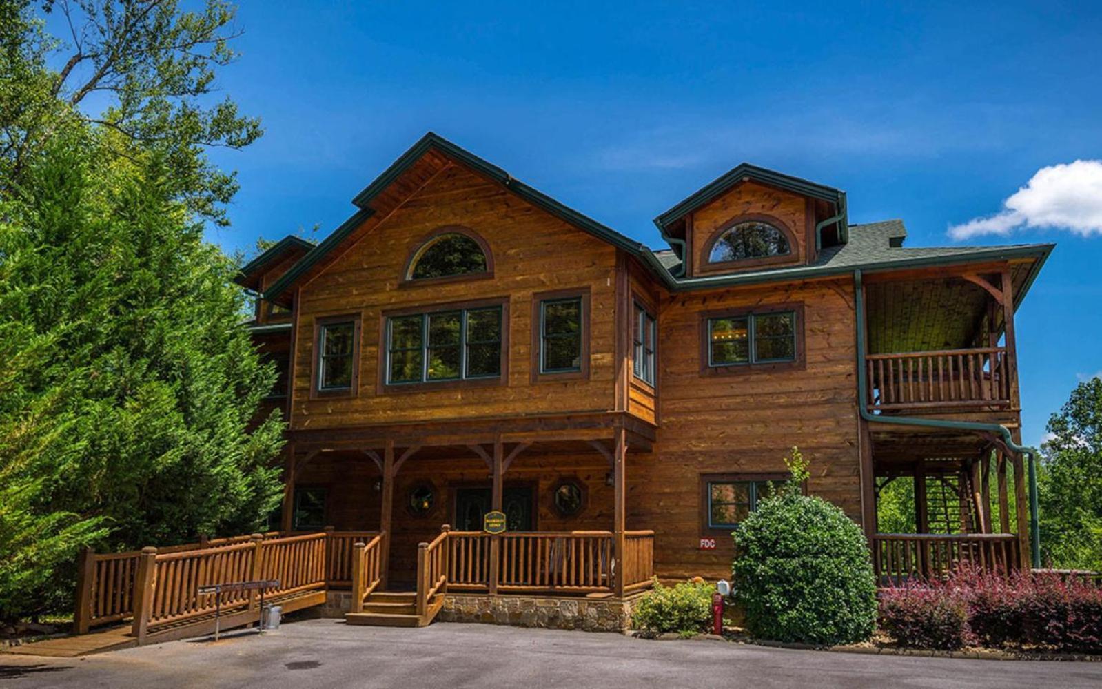 Bearskin Lodge Gatlinburg Exterior photo